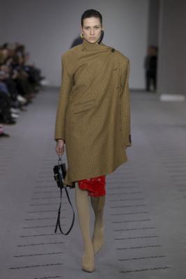 Balenciaga AW 2017 (74010- Balenciaga-AW-2017-32.jpg)